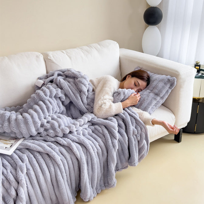 WarmHug Blanket - Ultimate Cosiness for Cold Winter Evenings