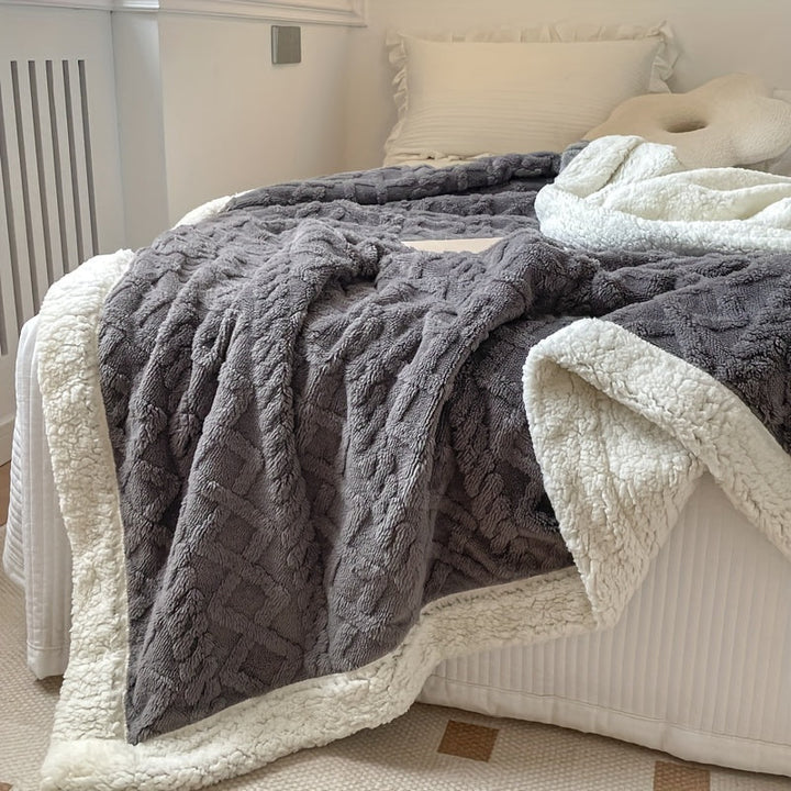 CozyNest - Reversible Fleece Blanket for Fall and Winter
