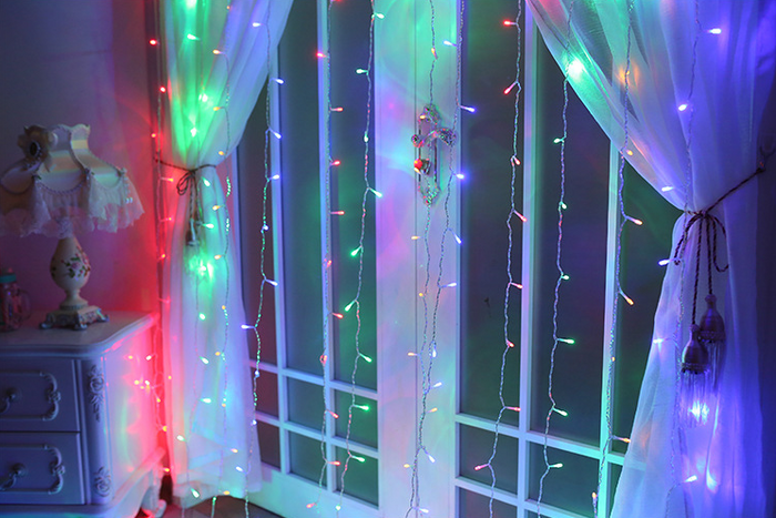 Snugleigh LED curtain lights, 3 x 3 m with 304 lights and remote control