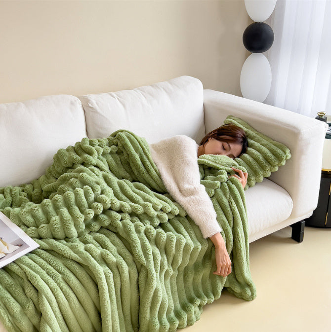 WarmHug Blanket - Ultimate Cosiness for Cold Winter Evenings