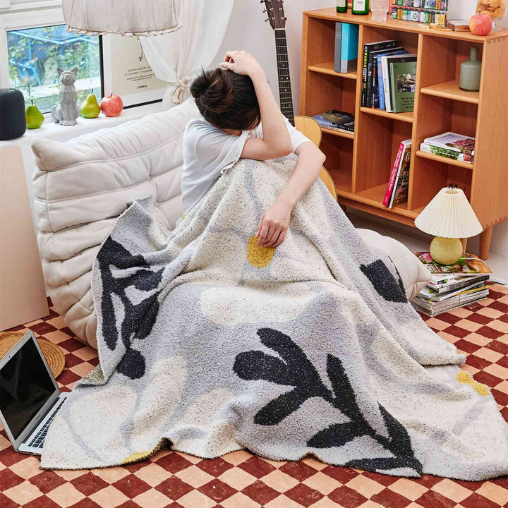 Boho Floral Leaves Microfibre Knitted Throw Blanket - Soft, Cosy, and Decorative