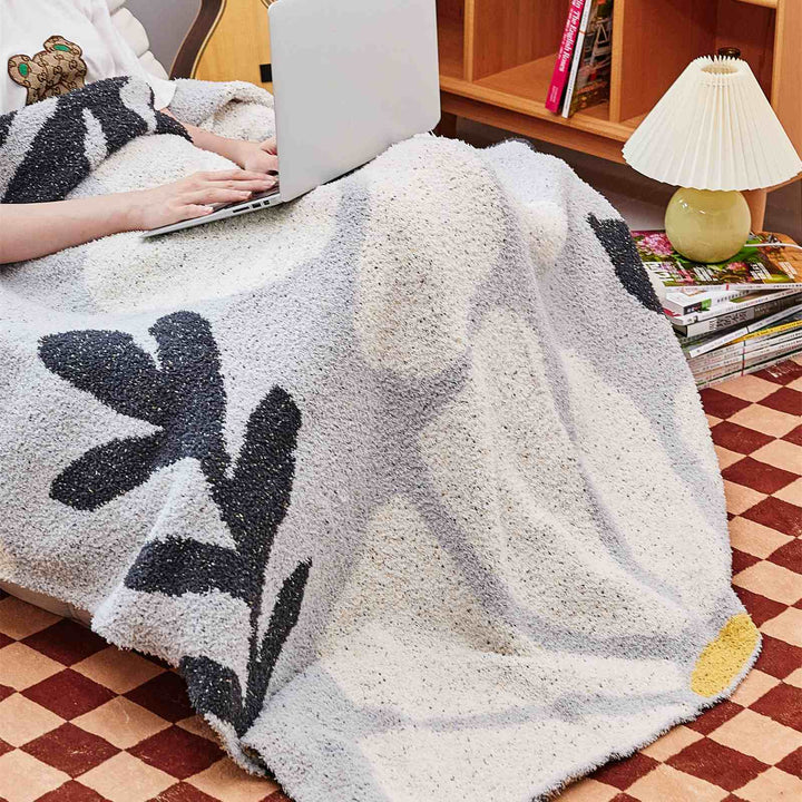 Boho Floral Leaves Microfibre Knitted Throw Blanket - Soft, Cosy, and Decorative