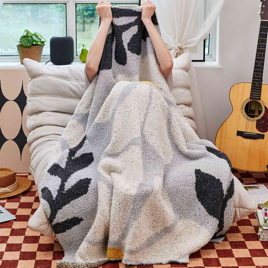 Boho Floral Leaves Microfibre Knitted Throw Blanket - Soft, Cosy, and Decorative