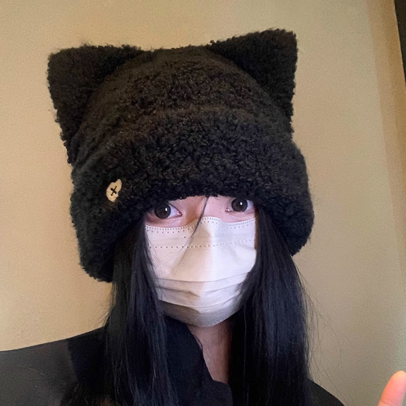 Fluffy fleece beanie with cat ears