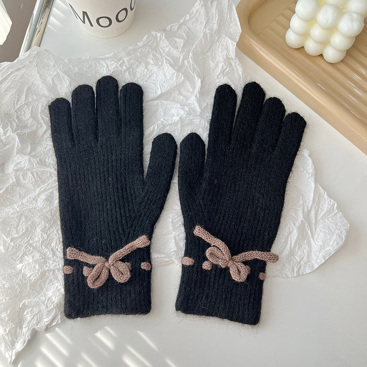 Cream ribbed knit gloves with bow