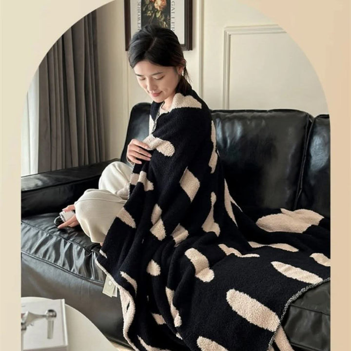 Reversible Polka Dot Fleece Blanket for Sofa and Bed