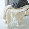 Snugleigh™ Woven Throw Blanket with Tassels, Soft and Cosy for the Sofa