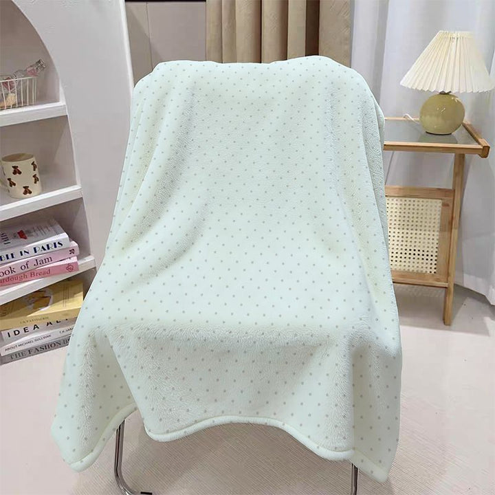 Cosy Dot Pattern Throw Blanket