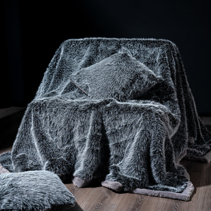 Luxurious Faux Fur Throw Blanket 1787118668