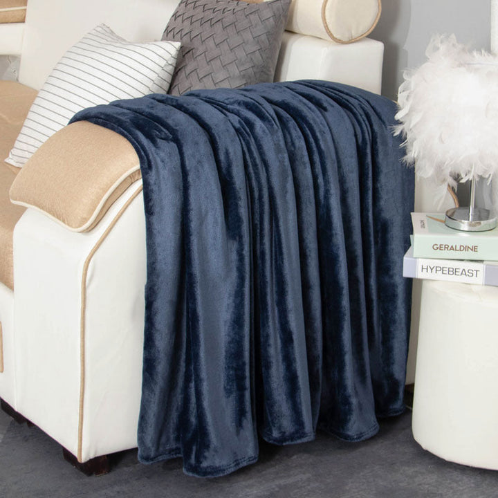 Cosy Plush Throw Blanket