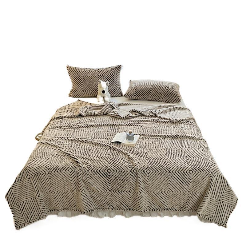 Cosy Decorative Throw Blanket