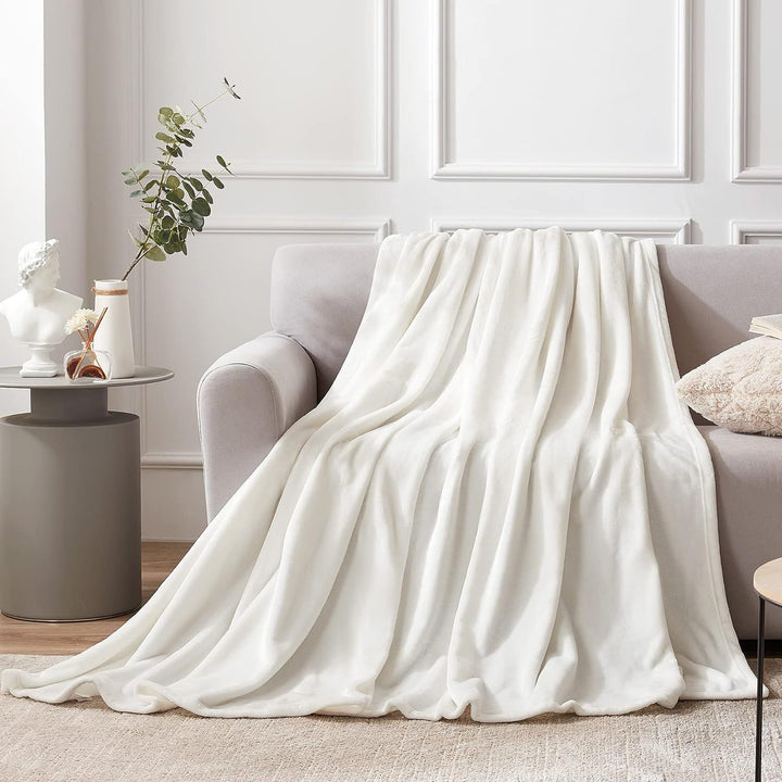 Cosy Plush Throw Blanket