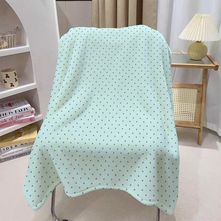 Cosy Dot Pattern Throw Blanket