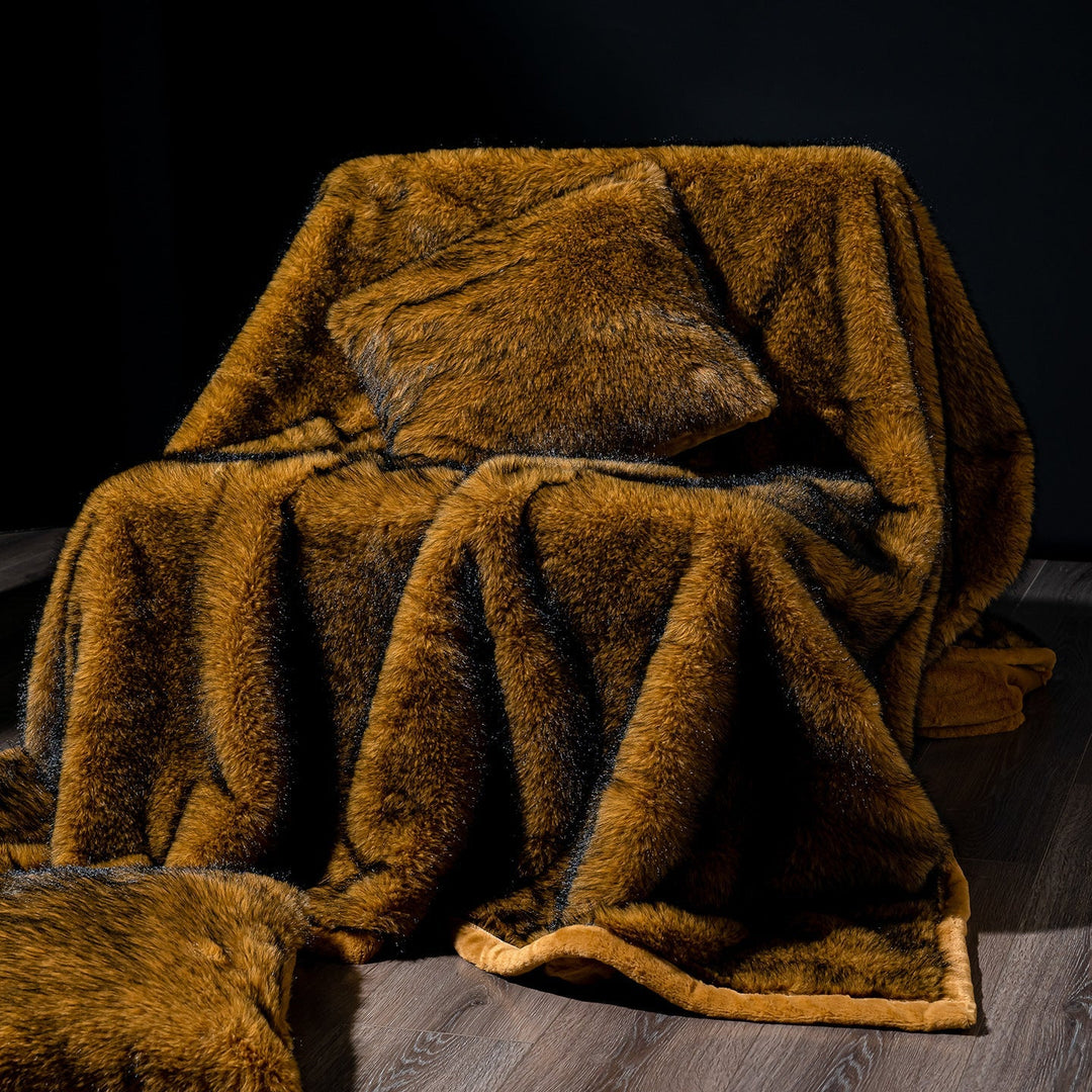 Luxurious Faux Fur Throw Blanket 1787118668