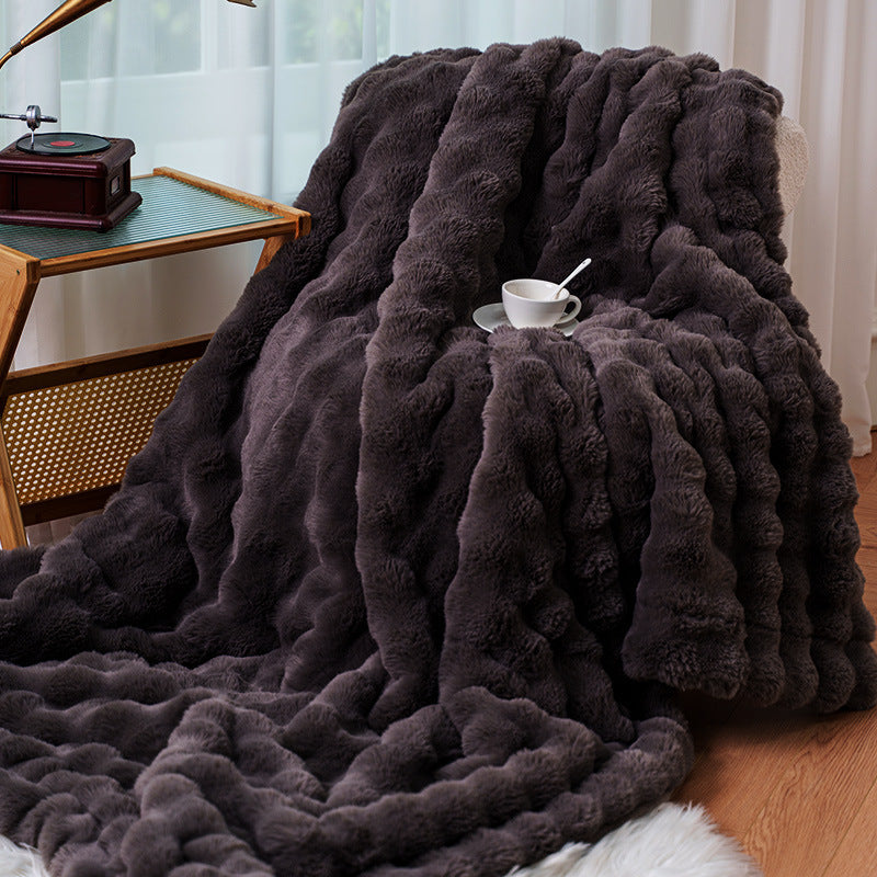 Women cosy and luxurious blanket