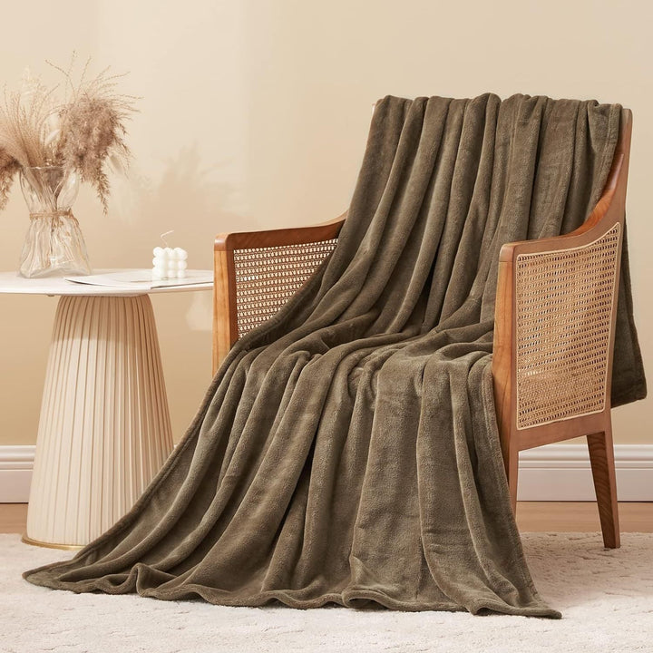 Cosy Plush Throw Blanket