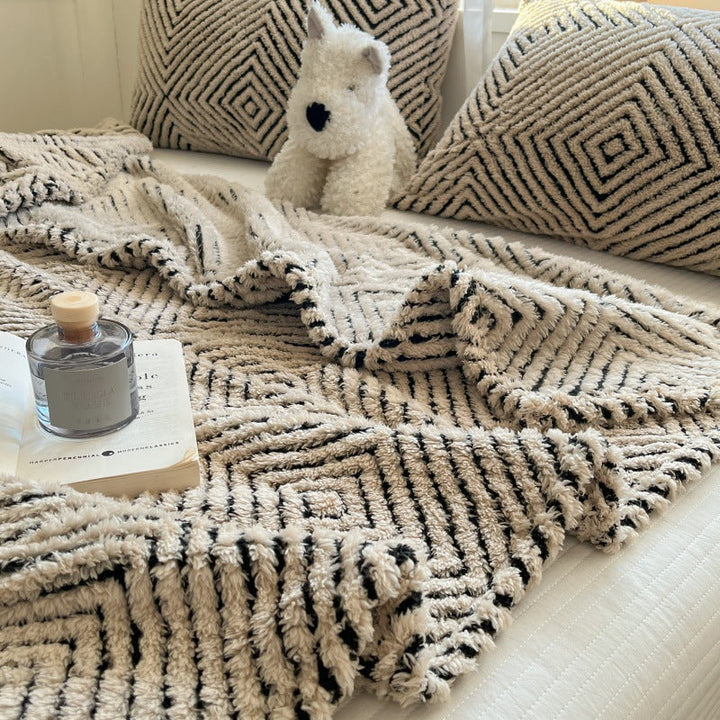 Cosy Decorative Throw Blanket
