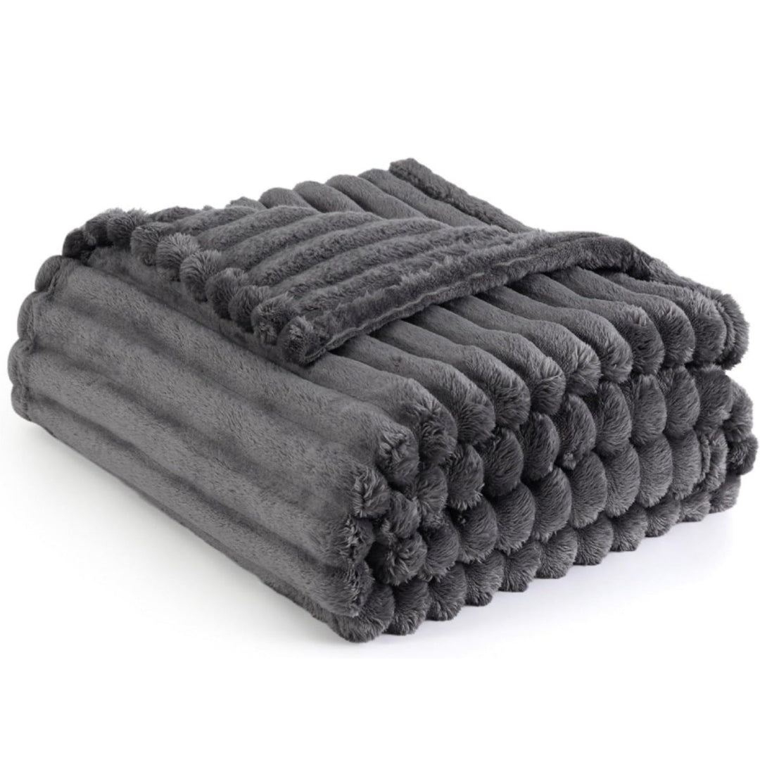 Cosy Plush Throw Blanket
