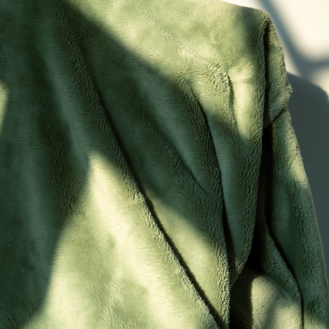 Soft Plush Throw Blanket