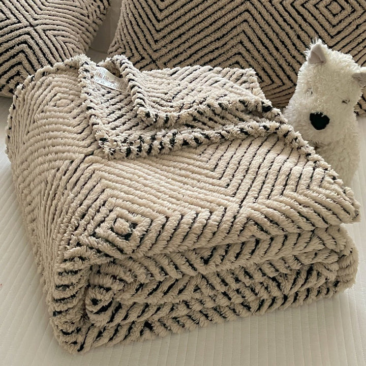 Cosy Decorative Throw Blanket