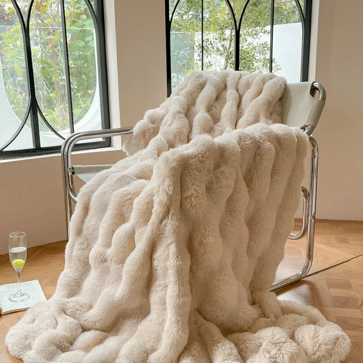 Reversible Cosy Throw Blanket Textured Home Accent for All Seasons
