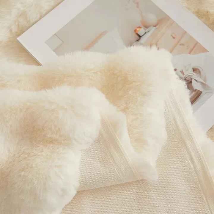 Plush Throw for a Cosy Interior