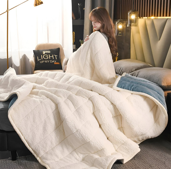 Luxury Fleece Blanket Super Soft Warm and Cosy High Quality Materials
