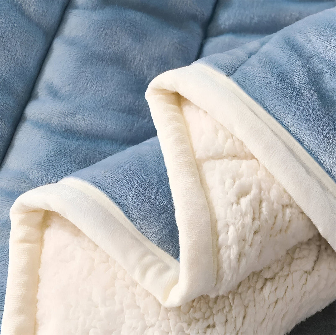 Luxury Fleece Blanket Super Soft Warm and Cosy High Quality Materials
