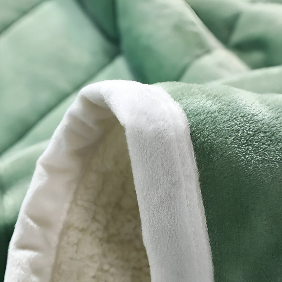 Luxury Fleece Blanket Super Soft Warm and Cosy High Quality Materials