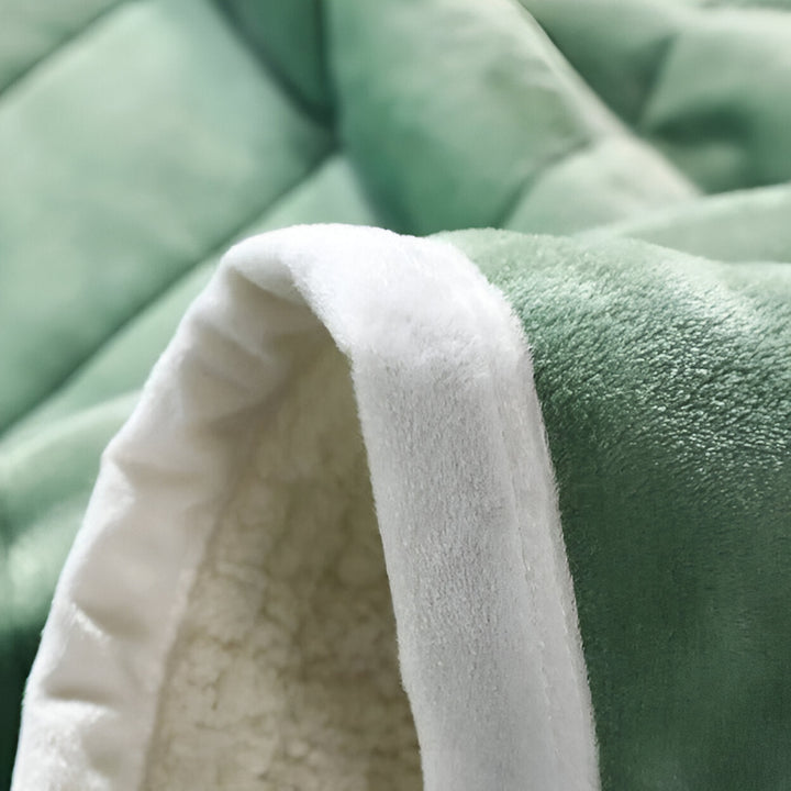 Luxury Fleece Blanket Super Soft Warm and Cosy High Quality Materials