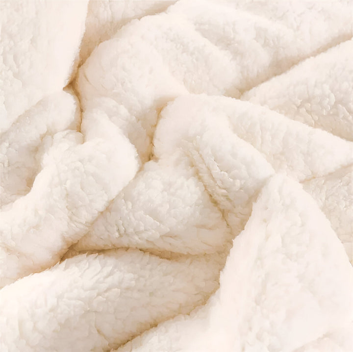 Luxury Fleece Blanket Super Soft Warm and Cosy High Quality Materials