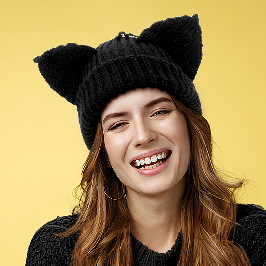 Black chunky knit beanie with cat ears