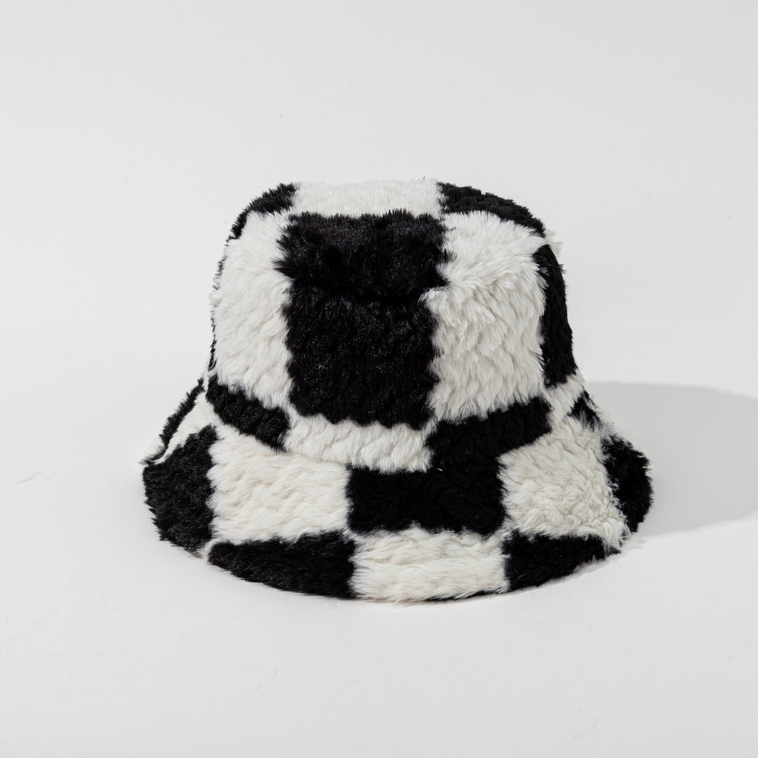 Black checkerboard fluffy bucket hat