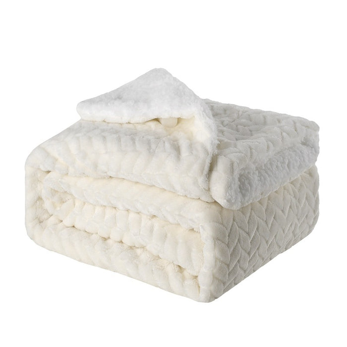 Snugleigh Thick sherpa blanket with fluffy lamb-style reverse