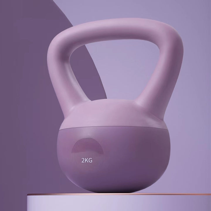 Soft-shell kettlebell in two-tone pink