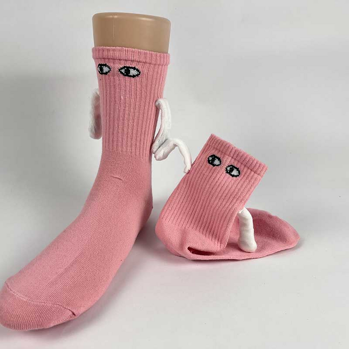 Snugleigh Couple Socks with Magnetic Hands That Hold