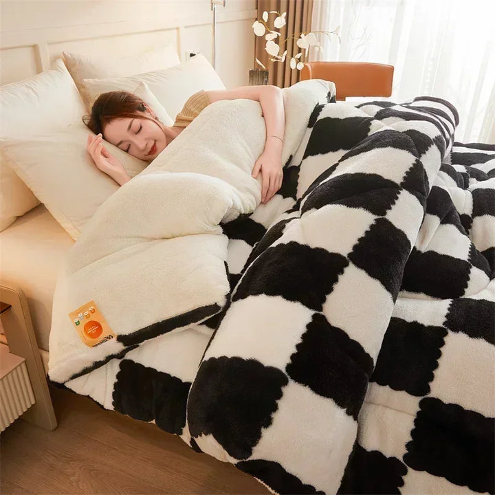 Cosy Quilts Weighted Blanket with Plaid Design