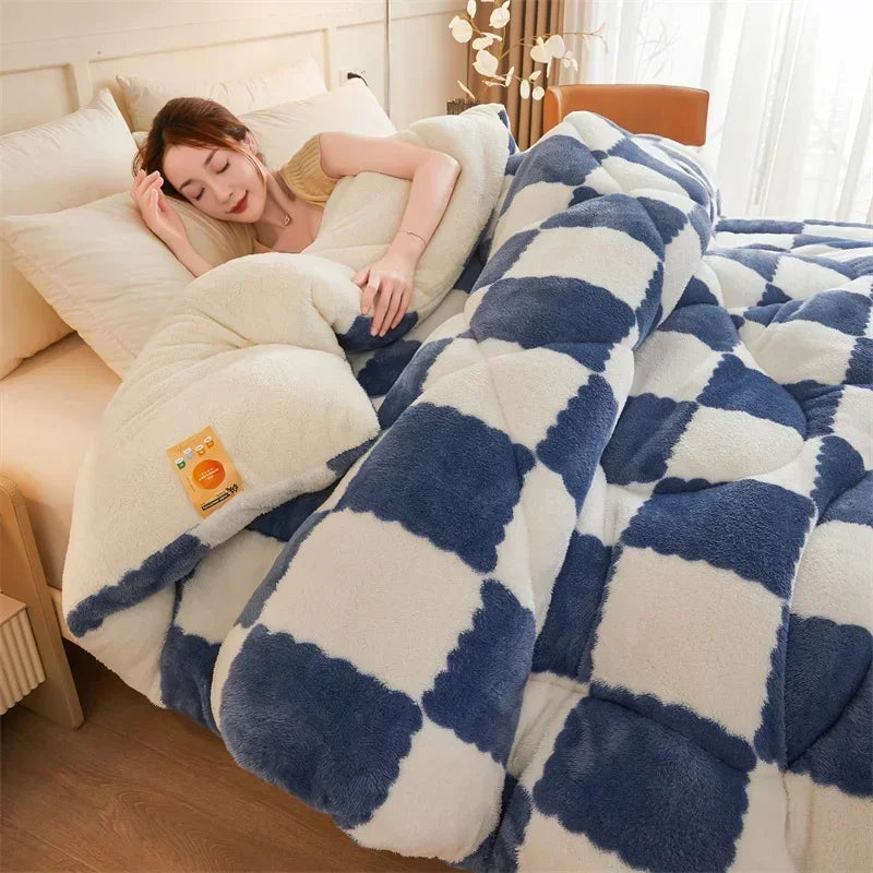 Cosy Quilts Weighted Blanket with Plaid Design