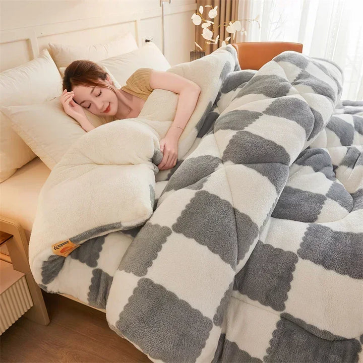 Cosy Quilts Weighted Blanket with Plaid Design