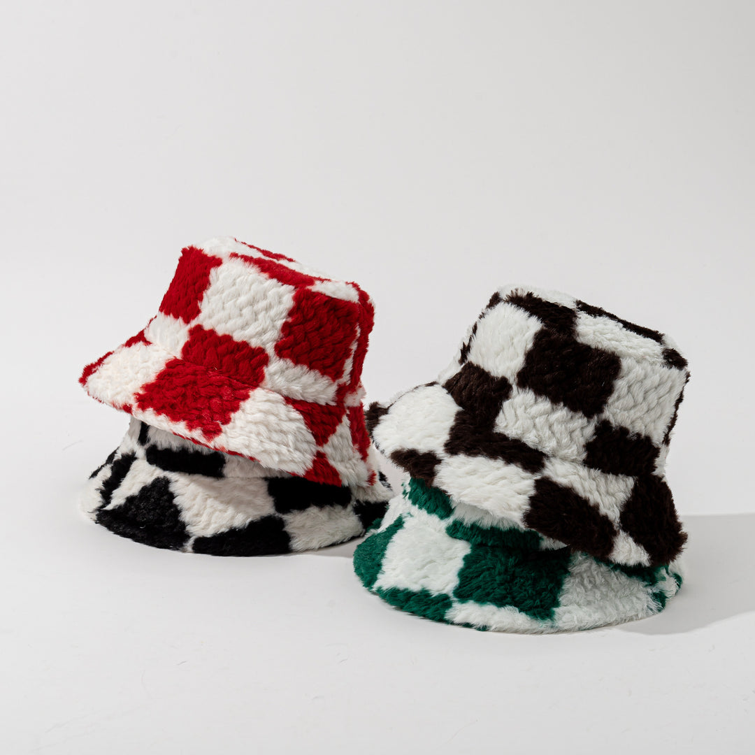 Black checkerboard fluffy bucket hat